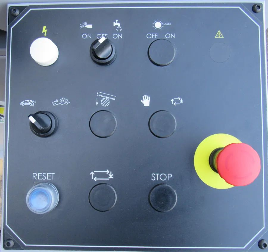 FMB TRITON Handbediende Lintzaagmachine